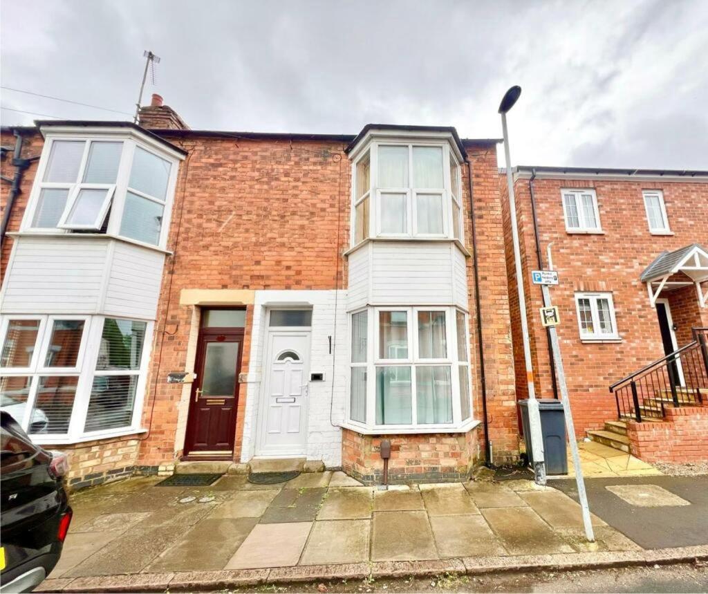 Lovely Spacious Room Near Train Station And University Dallington  المظهر الخارجي الصورة